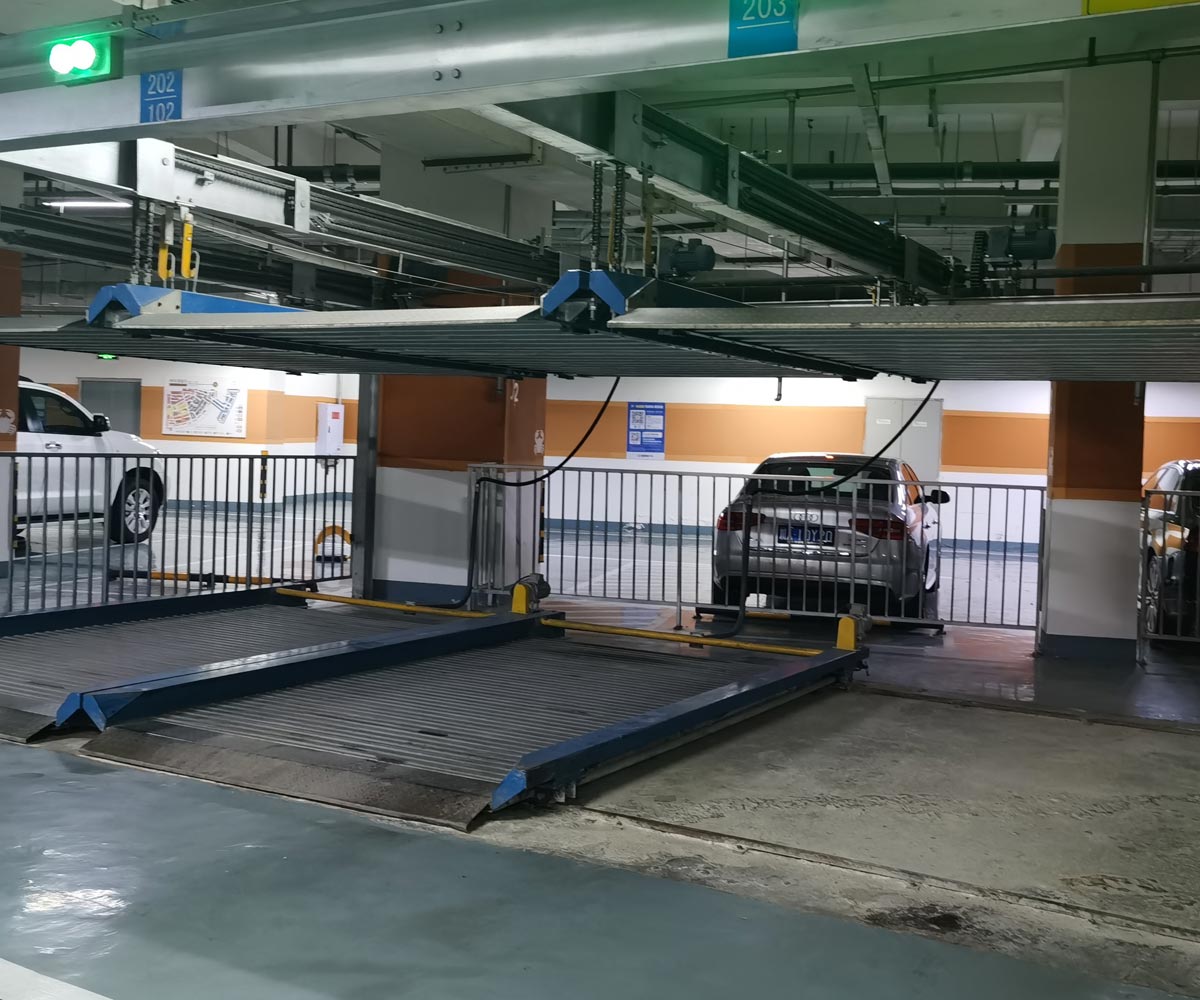 升降橫移類機(jī)械立體車庫(kù)短租.jpg